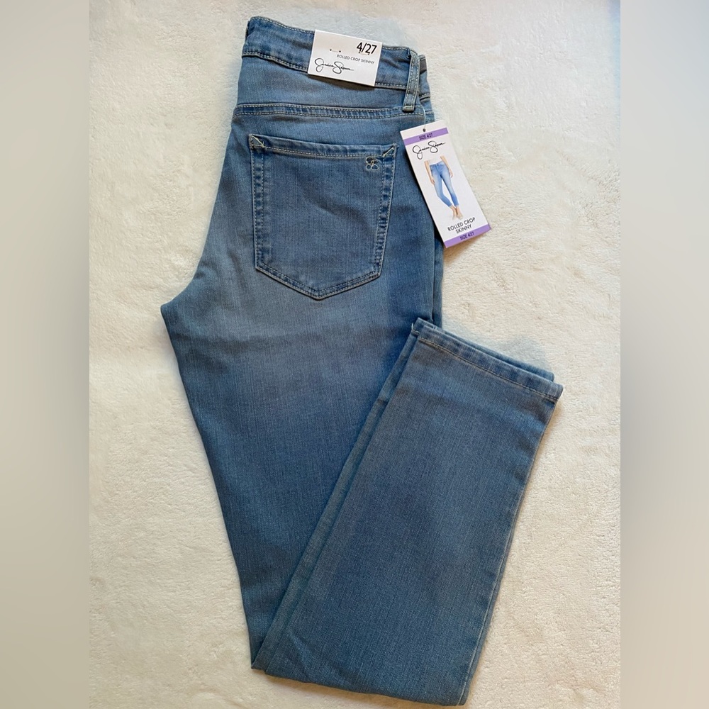 New Jessica Simpson Crop Skinny jeans 👖